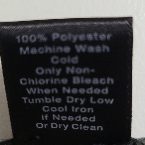 ANN TAYLOR Black Flowy Top - Picture 5 of 6